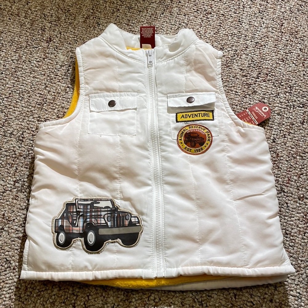 Arizona jeans Adventure vest with jeep in white
